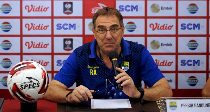 Sedikit Bocoran dari Robert Terkait Program Latihan Persib Selama di Bali